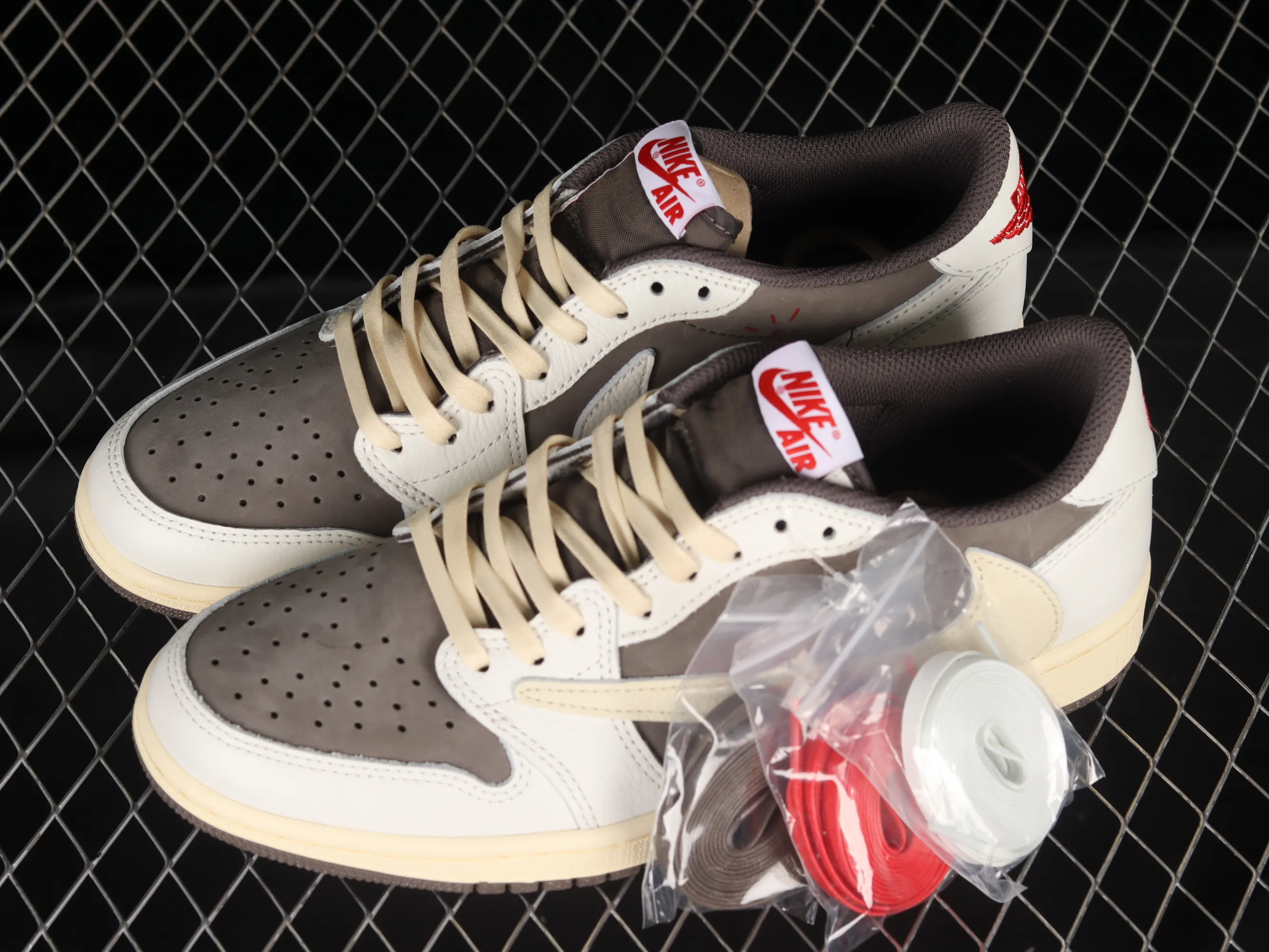 All categories Air Jordan Jordan series basketball shoes Air Jordan 1 Low LJR version Travis Scott x Air Jordan 1 Low OG AJ1 Joe 1 joint overhead hook DM7866-162